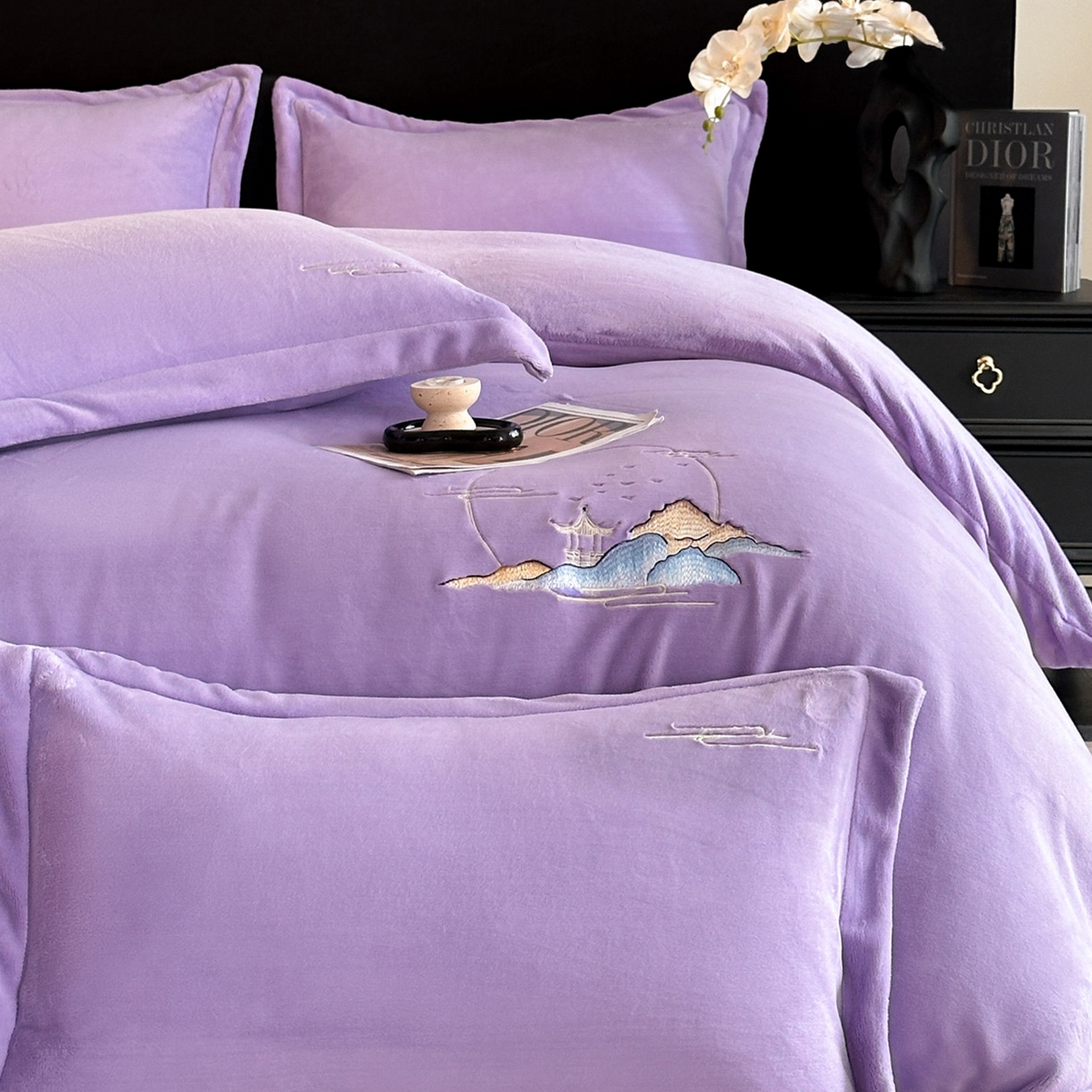 91家纺网 家纺一手货源 找家纺 （总）壹张床 2025新款高克重牛奶绒刺绣四件套