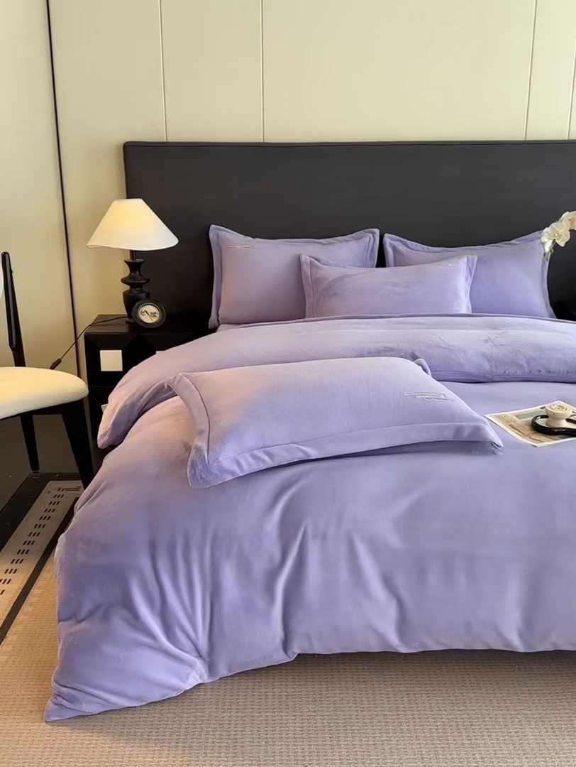 91家纺网 家纺一手货源 找家纺 （总）壹张床 2025新款高克重牛奶绒刺绣四件套