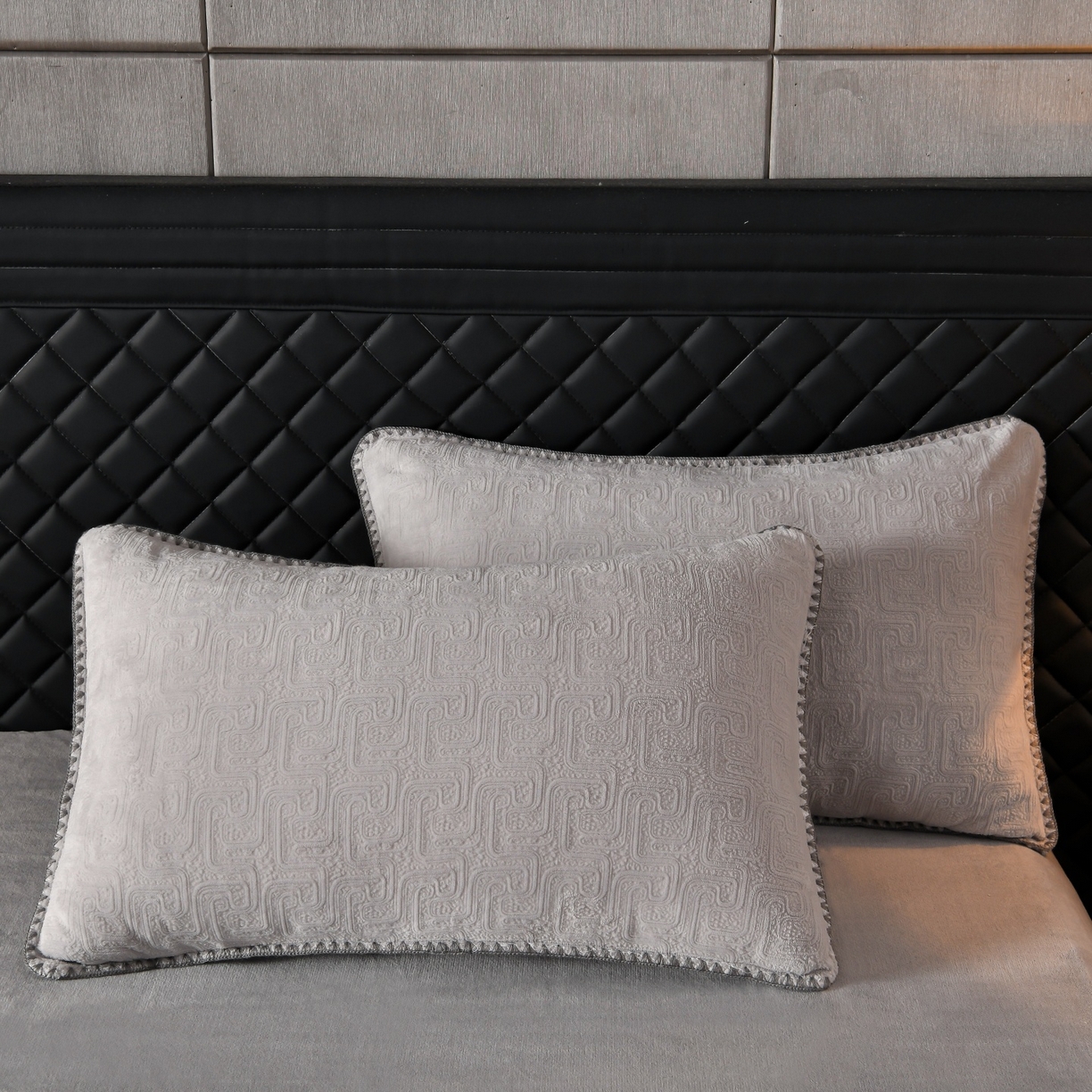 91家纺网 家纺一手货源 找家纺 （总）菡宝2025新款工艺款贝壳边雕花绒简约良品风牛奶绒四件套-梵西系列 支持定做定制尺寸