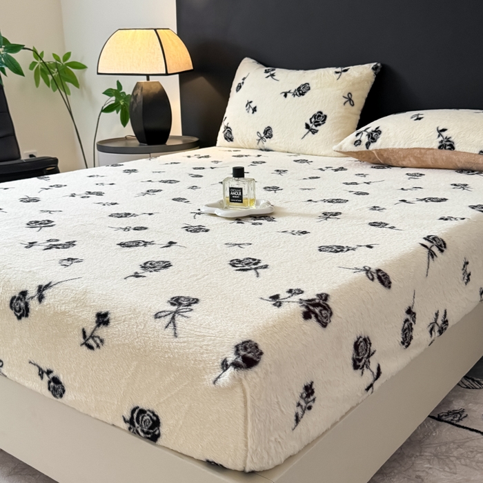 91家纺网 家纺一手货源 找家纺 小叮当家纺仓储工厂店 2025新款印花兔毛绒高克重单床笠 床笠单件 床笠-暗夜玫瑰