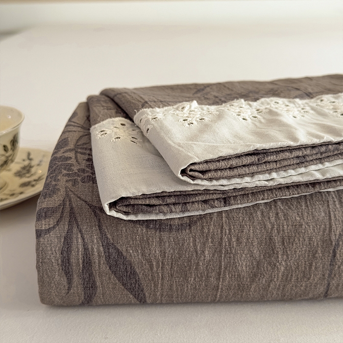 91家纺网 家纺一手货源 找家纺 丝芙妮家居（原乐视家纺） 2025新款全棉纯棉蕾丝花边原麻单件床单单品床单 风野涧