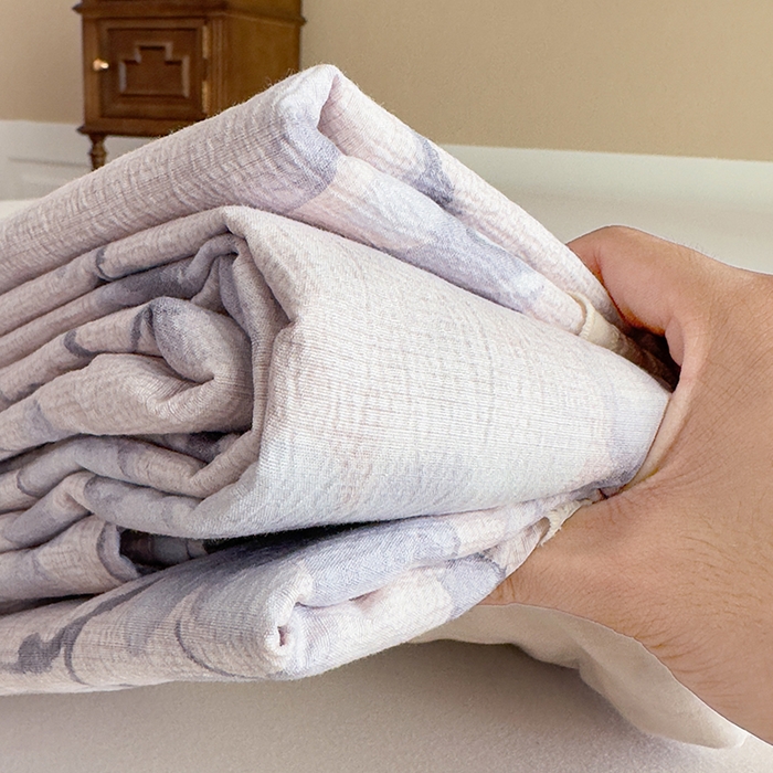 91家纺网 家纺一手货源 找家纺 丝芙妮家居（原乐视家纺） 2025新款全棉纯棉蕾丝花边原麻单件床单单品床单 暗香疏影