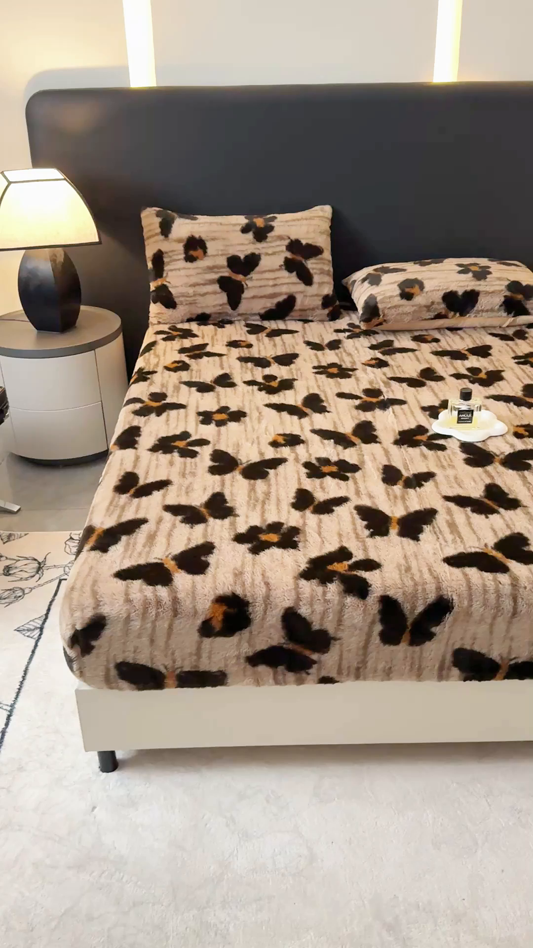 91家纺网 家纺一手货源 找家纺 （总）小叮当家纺仓储工厂店 2025新款印花兔毛绒高克重单床笠 床笠单件