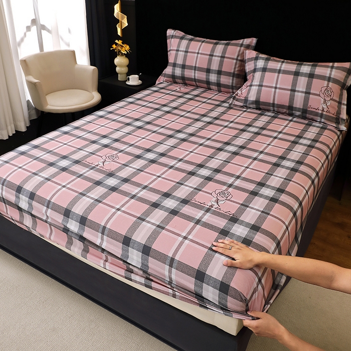 91家纺网 家纺一手货源 找家纺 贝兰仙奴 2025新款亲肤舒适全棉磨毛多规格系列单床笠 方格恋曲