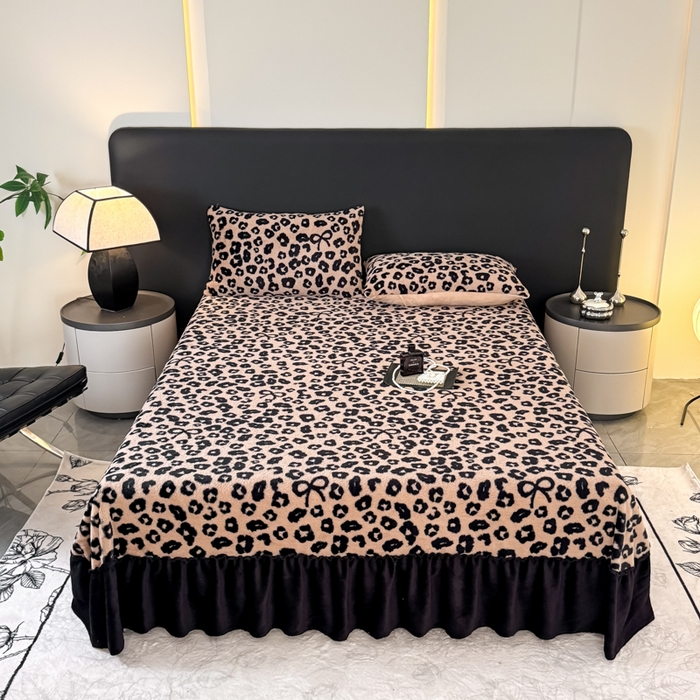 91家纺网 家纺一手货源 找家纺 小叮当家纺仓储工厂店 2025新款美拉德系列兔毛单床裙 床裙单件 床裙-蝴蝶结豹纹