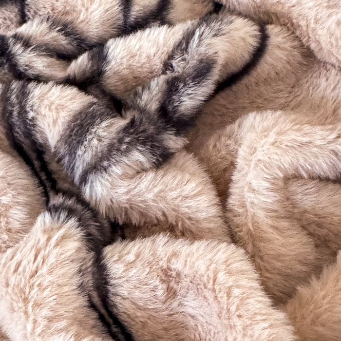 91家纺网 家纺一手货源 找家纺 小叮当家纺仓储工厂店 2025新款美拉德系列兔毛单床裙 床裙单件 床裙-线条玫瑰