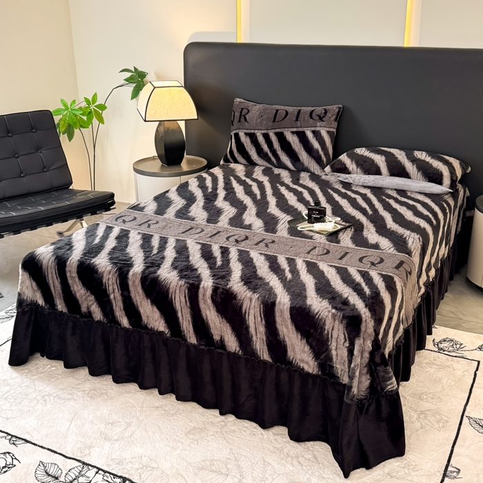 91家纺网 家纺一手货源 找家纺 小叮当家纺仓储工厂店 2025新款美拉德系列兔毛单床裙 床裙单件 床裙-豹影风尚