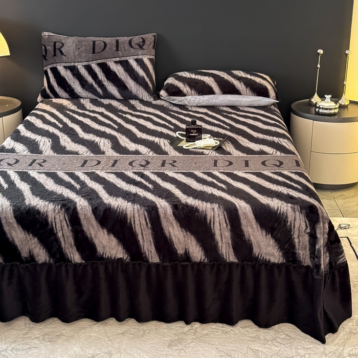 91家纺网 家纺一手货源 找家纺 小叮当家纺仓储工厂店 2025新款美拉德系列兔毛单床裙 床裙单件 床裙-豹影风尚