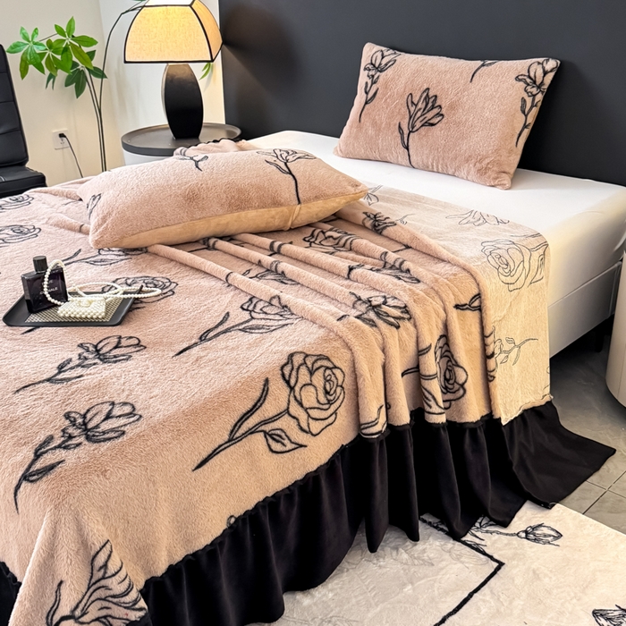 91家纺网 家纺一手货源 找家纺 小叮当家纺仓储工厂店 2025新款美拉德系列兔毛单床裙 床裙单件 床裙-线条玫瑰