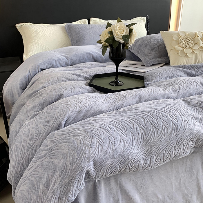 91家纺网 家纺一手货源 找家纺 （总）奈萝家纺 2025新款雕花绒高克重牛奶绒四件套-流年系列