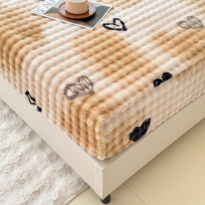 91家纺网 家纺一手货源 找家纺 小叮当家纺仓储工厂店 2025新款兔兔绒牛奶绒印花单床笠 床笠单件 床笠-爱心咖