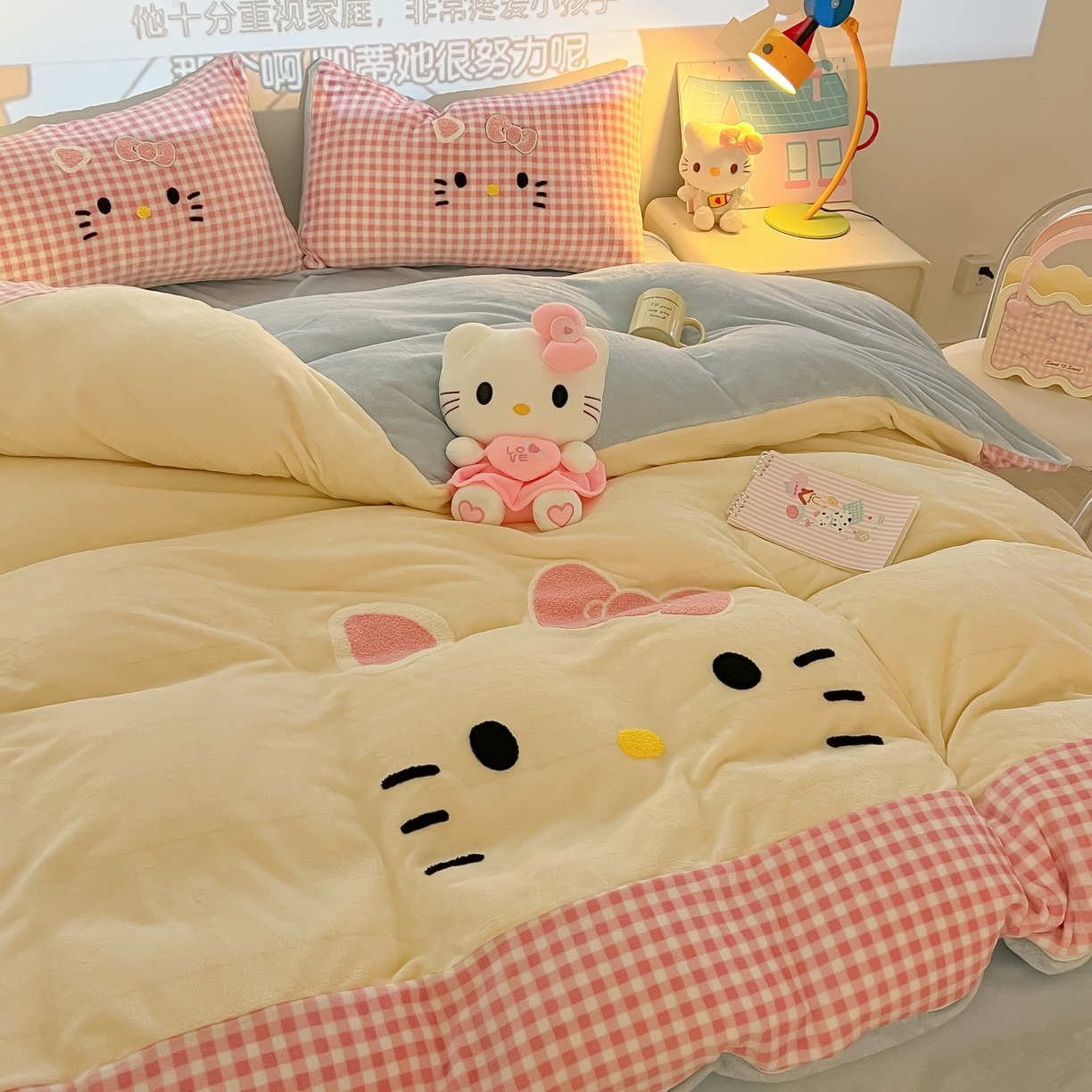 91家纺网 家纺一手货源 找家纺 （总）子钦家纺 2025新款加厚牛奶绒可爱猫咪毛巾绣床单床笠四件套-可爱猫咪