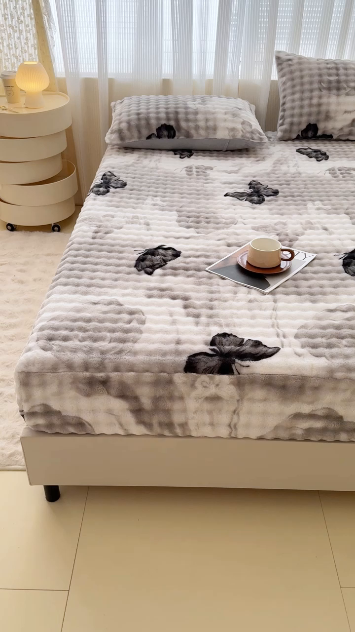 91家纺网 家纺一手货源 找家纺 小叮当家纺仓储工厂店 2025新款兔兔绒牛奶绒印花单床笠 床笠单件 床笠-蝶影