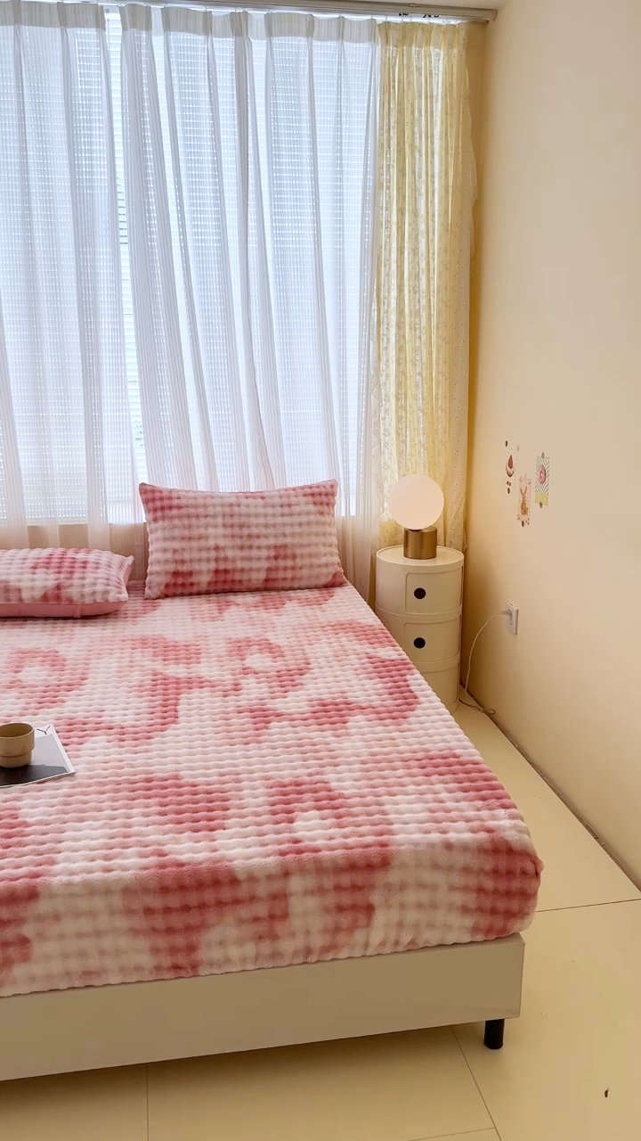 91家纺网 家纺一手货源 找家纺 小叮当家纺仓储工厂店 2025新款兔兔绒牛奶绒印花单床笠 床笠单件 床笠扎染-粉