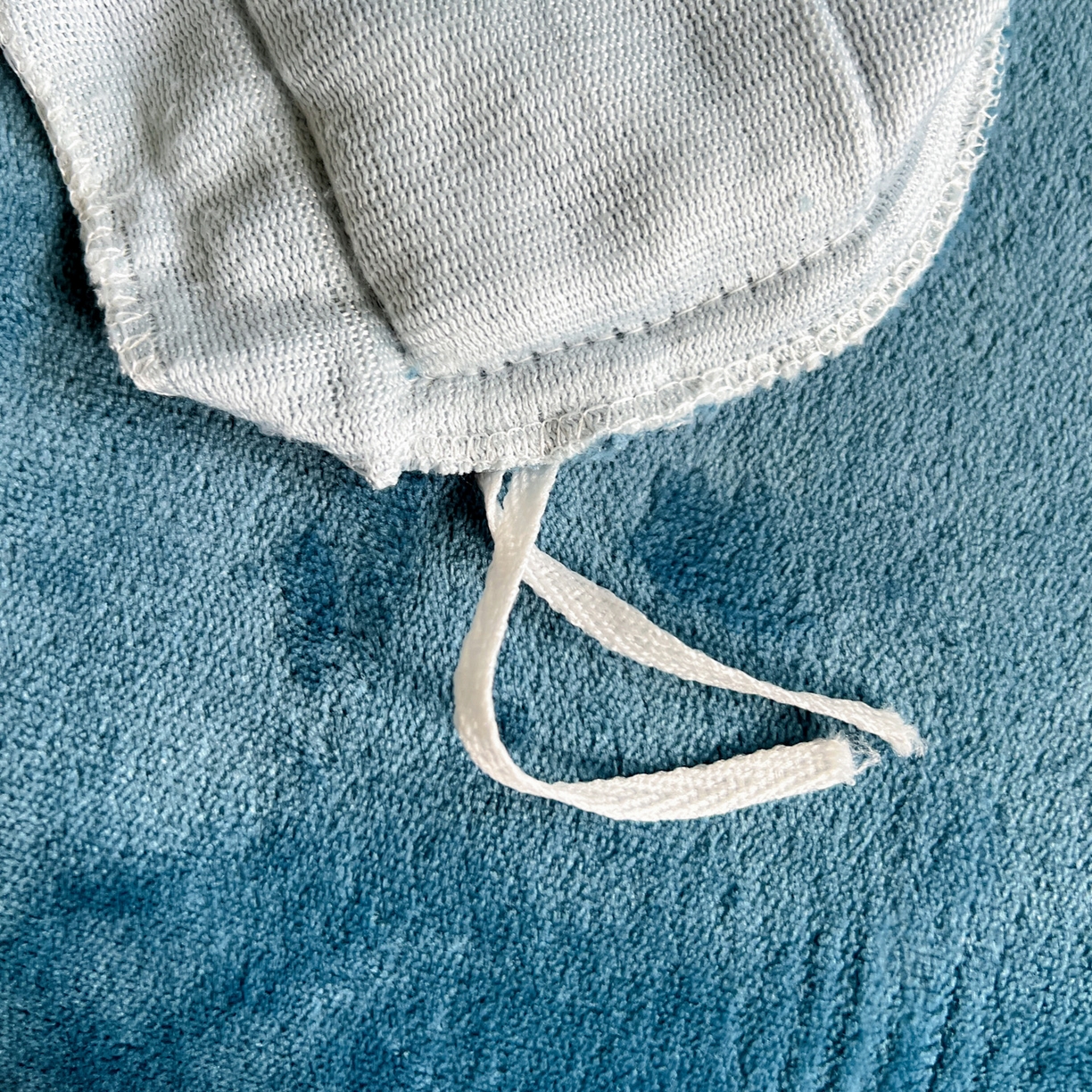 91家纺网 家纺一手货源 找家纺 凯洛奇 2025新款牛奶绒毛巾绣系列四件套-斑马先生（提供买家秀） 斑马先生-天空蓝