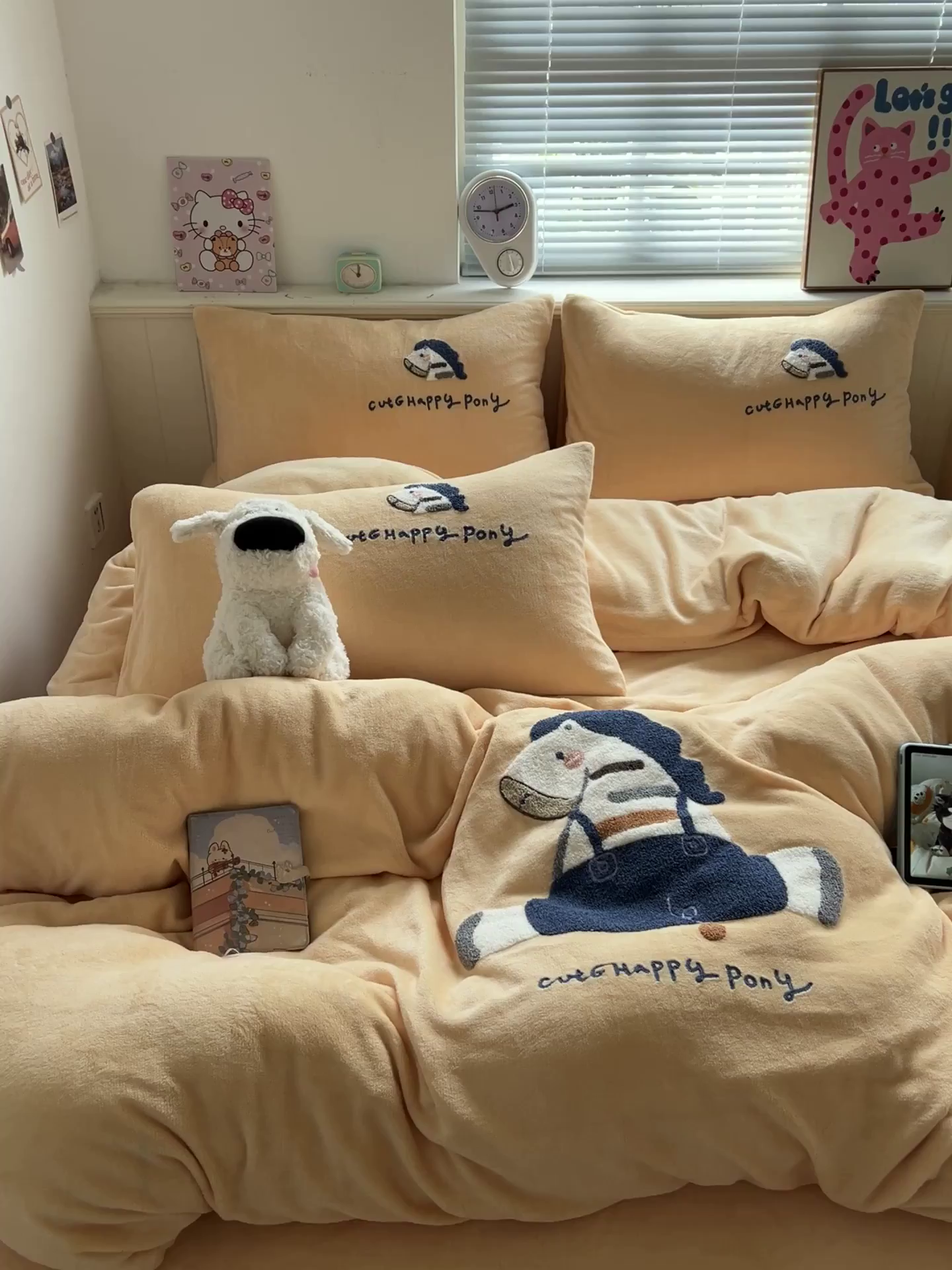 91家纺网 家纺一手货源 找家纺 凯洛奇 2025新款牛奶绒毛巾绣系列四件套-斑马先生（提供买家秀） 斑马先生-柠檬黄