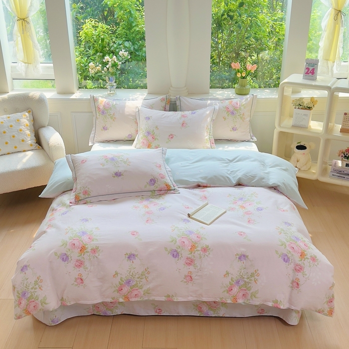 91家纺网 家纺一手货源 找家纺 铭博家纺 2025新款直播爆款全棉纯棉四件套 吊边一字绣工艺款四件套 爱洛花园