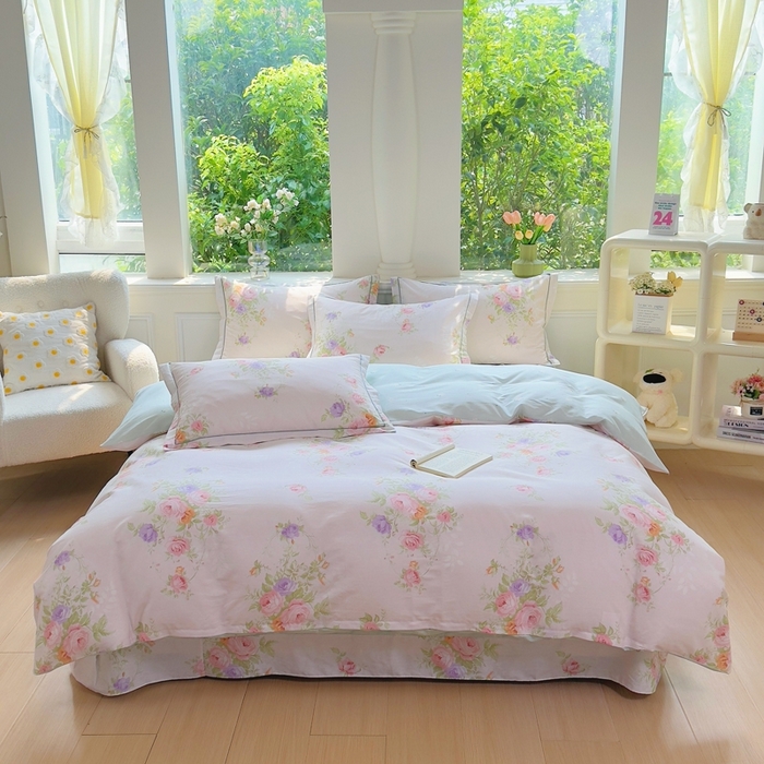 91家纺网 家纺一手货源 找家纺 铭博家纺 2025新款直播爆款全棉纯棉四件套 吊边一字绣工艺款四件套 爱洛花园