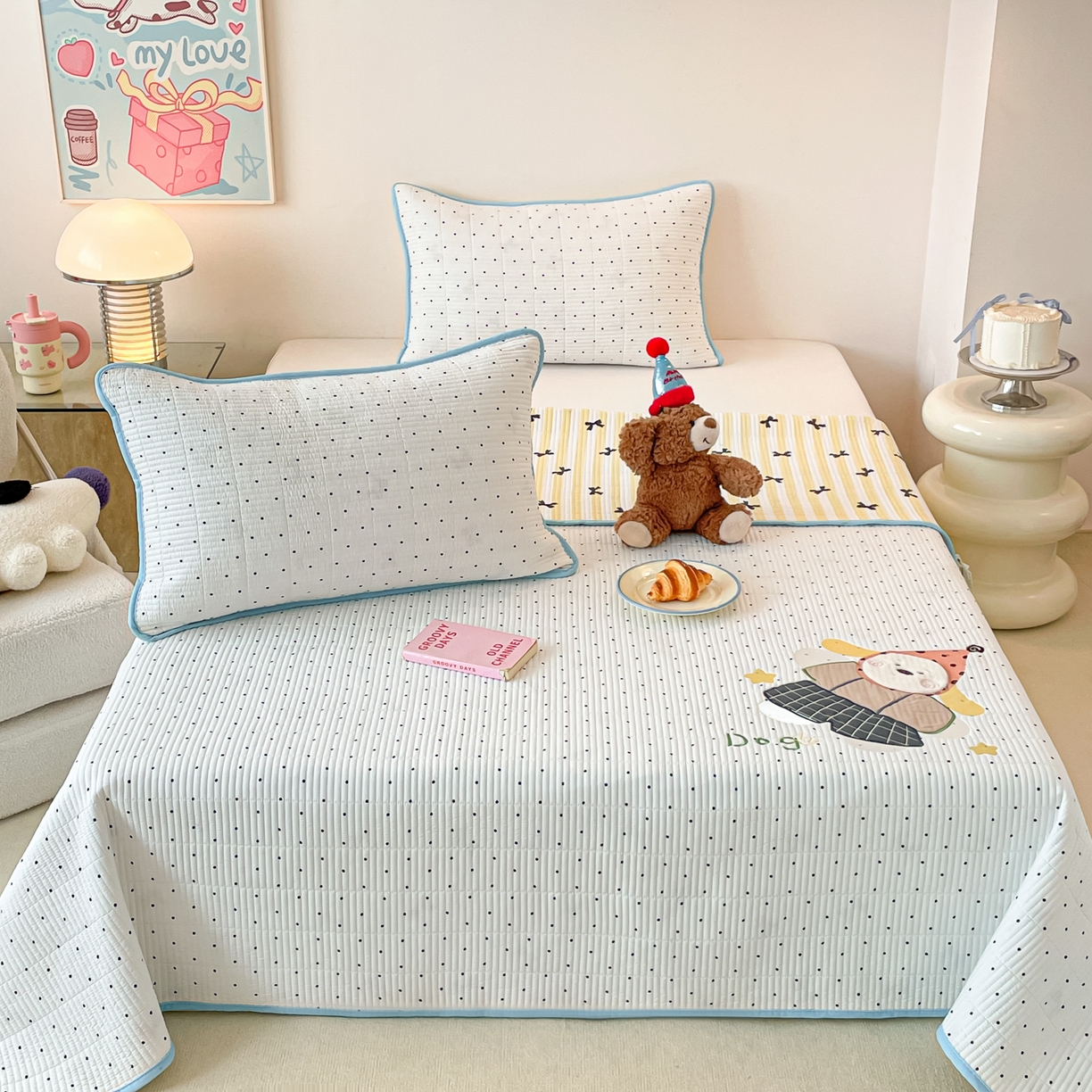 91家纺网 家纺一手货源 找家纺 （总）桃心家居 2025新款ins小清新刺绣贴布绣卡通云柔水洗棉多功能床盖三件套