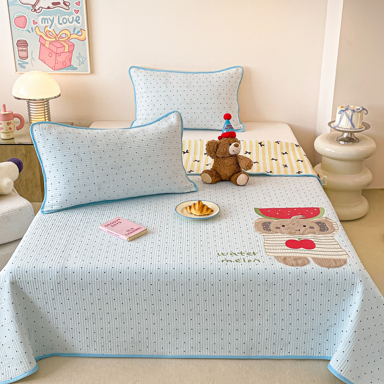 91家纺网 家纺一手货源 找家纺 （总）桃心家居 2025新款ins小清新刺绣贴布绣卡通云柔水洗棉多功能床盖三件套