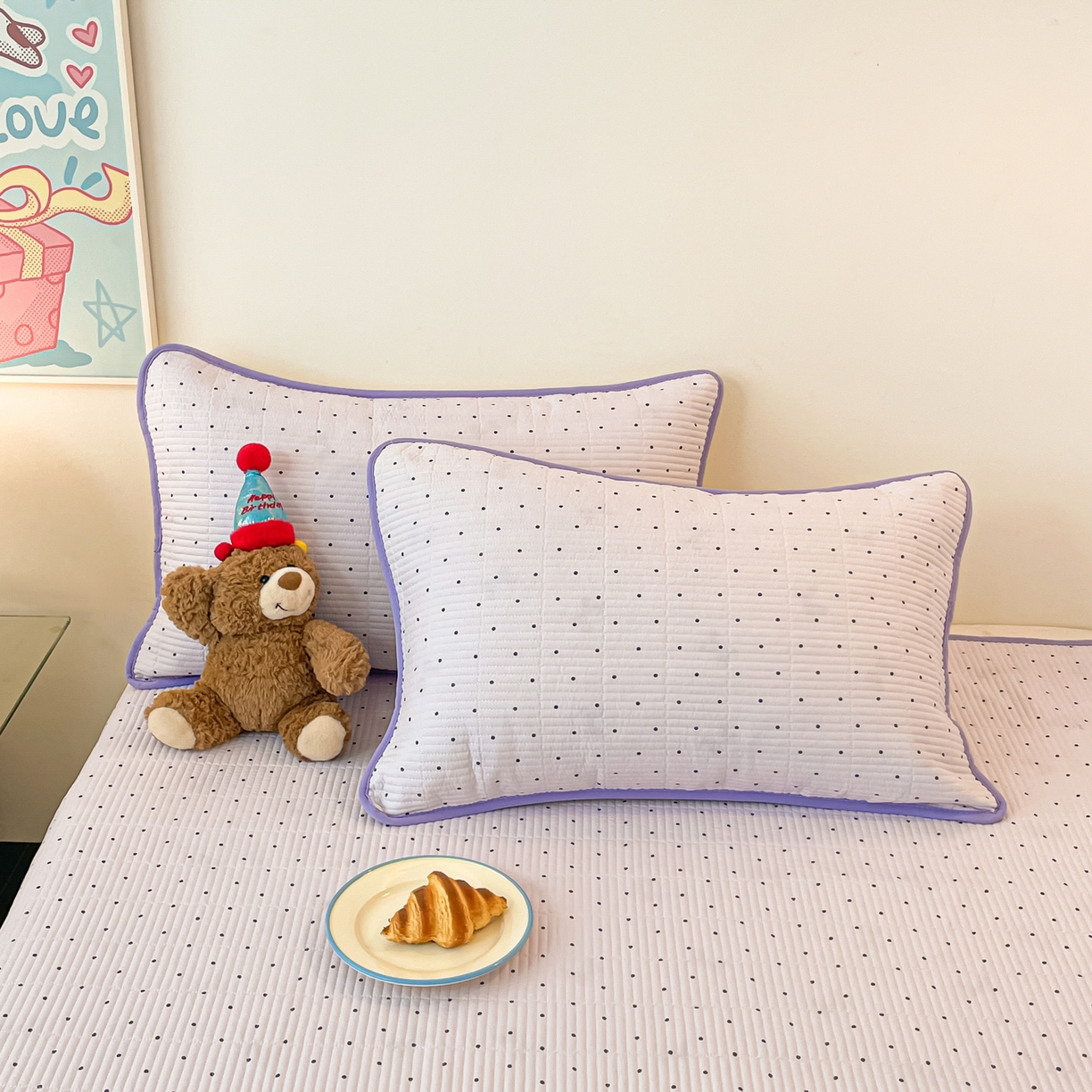 91家纺网 家纺一手货源 找家纺 桃心家居 2025新款ins小清新刺绣贴布绣卡通云柔水洗棉多功能床盖三件套 水洗棉床盖-可爱女孩