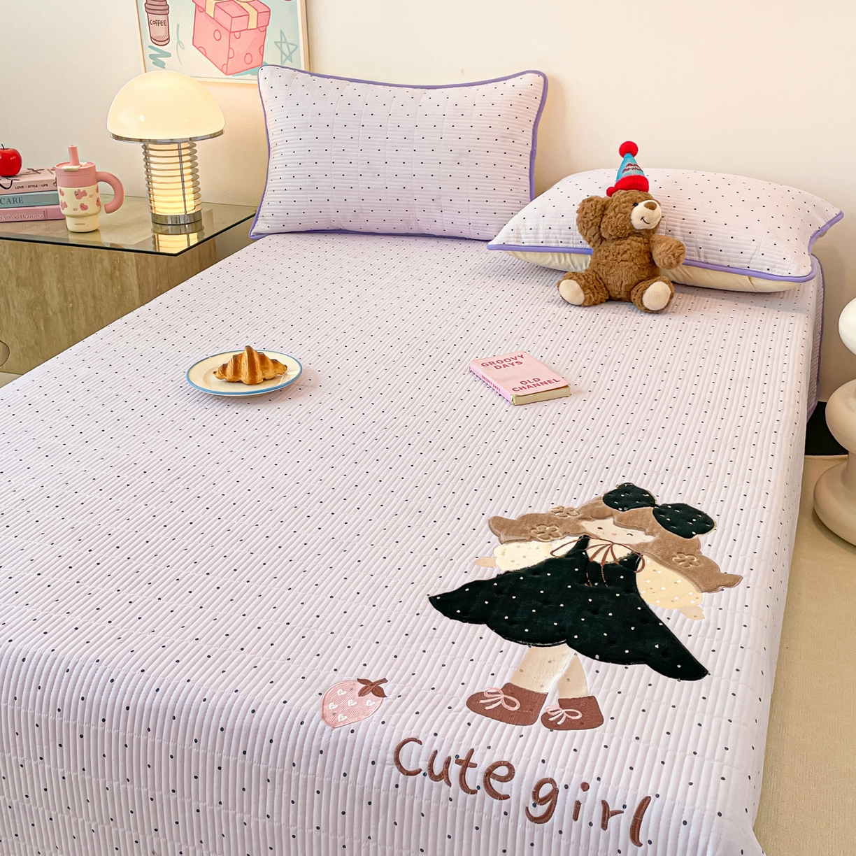 91家纺网 家纺一手货源 找家纺 桃心家居 2025新款ins小清新刺绣贴布绣卡通云柔水洗棉多功能床盖三件套 水洗棉床盖-可爱女孩