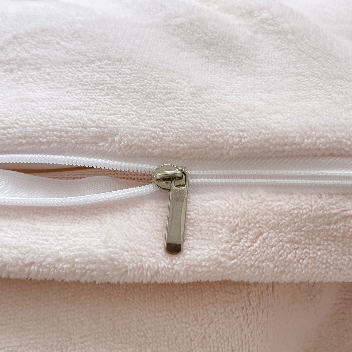 91家纺网 家纺一手货源 找家纺 （总） 2025冬季爆款A类加厚牛奶绒四件套保暖双面加绒珊瑚绒重工刺绣被套床单卡通床上用品