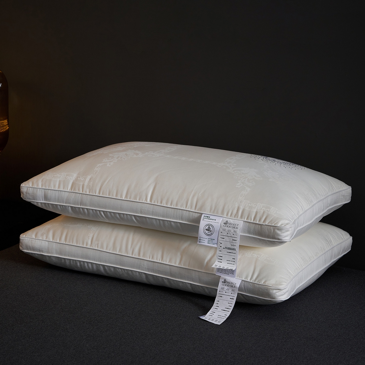 91家纺网 家纺一手货源 找家纺 乐可 2025新款蚕咝亲肤枕 蚕咝亲肤枕-白