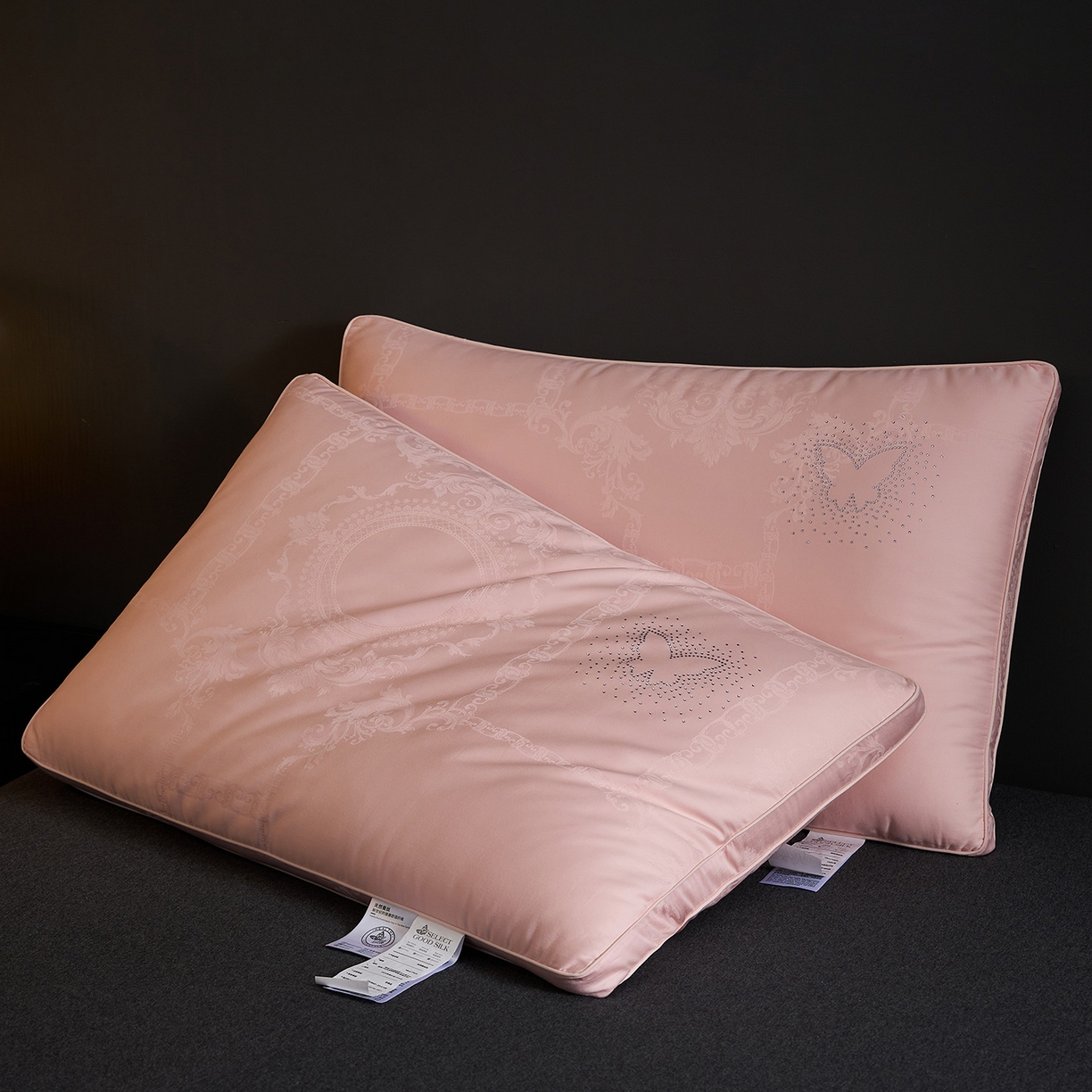 91家纺网 家纺一手货源 找家纺 乐可 2025新款蚕咝亲肤枕 蚕咝亲肤枕-粉