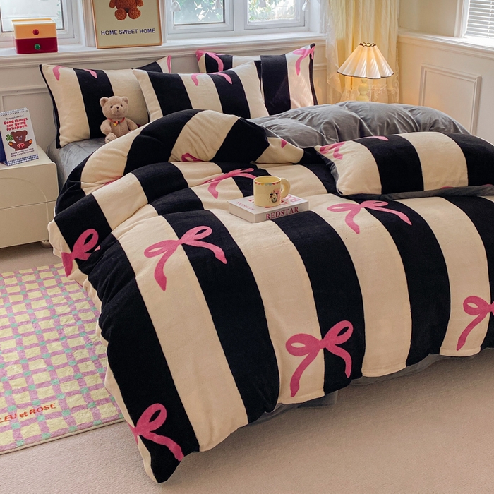 91家纺网 家纺一手货源 找家纺 斯卡诺家纺 2025新款双面牛奶绒跑量款四件套 蝶舞