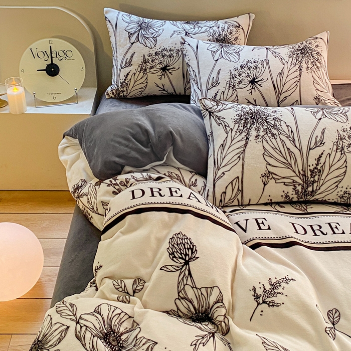 91家纺网 家纺一手货源 找家纺 斯卡诺家纺 2025新款双面牛奶绒跑量款四件套 荷花