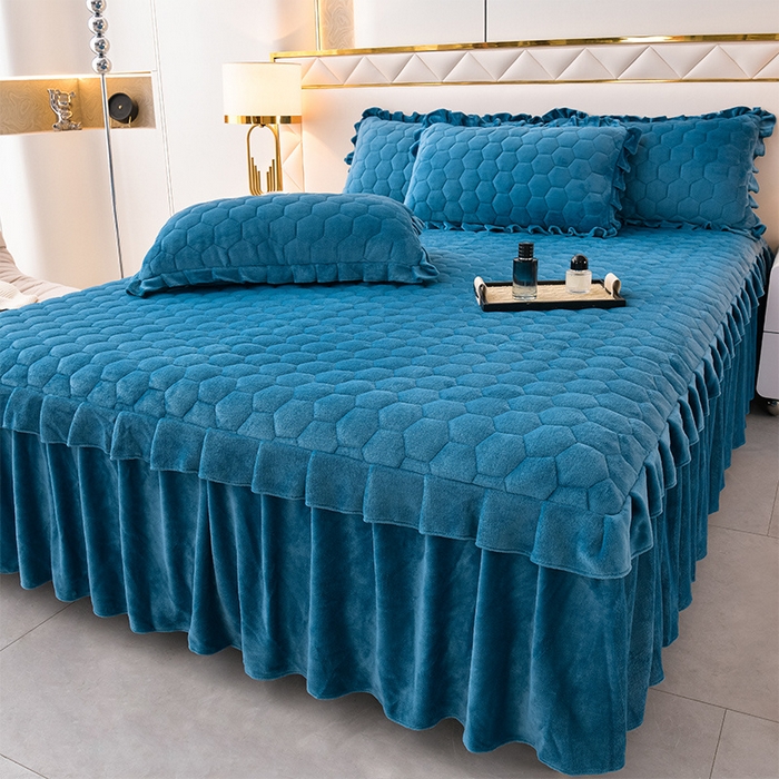 91家纺网 家纺一手货源 找家纺 （总）优家居 2025新款纯色韩版花边牛奶绒夹棉床裙床罩加厚外贸直播