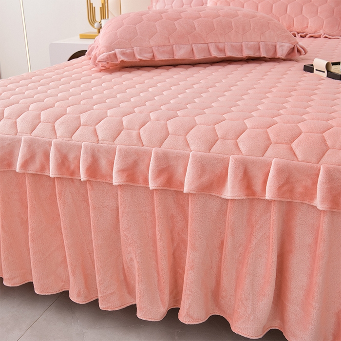 91家纺网 家纺一手货源 找家纺 优家居 2025新款纯色韩版花边牛奶绒夹棉床裙床罩加厚外贸直播 盛世-粉玉