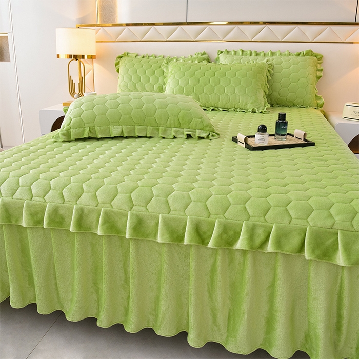 91家纺网 家纺一手货源 找家纺 优家居 2025新款纯色韩版花边牛奶绒夹棉床裙床罩加厚外贸直播 盛世-翠绿