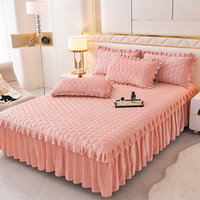 91家纺网 家纺一手货源 找家纺 优家居 2025新款纯色韩版花边牛奶绒夹棉床裙床罩加厚外贸直播 盛世-粉玉