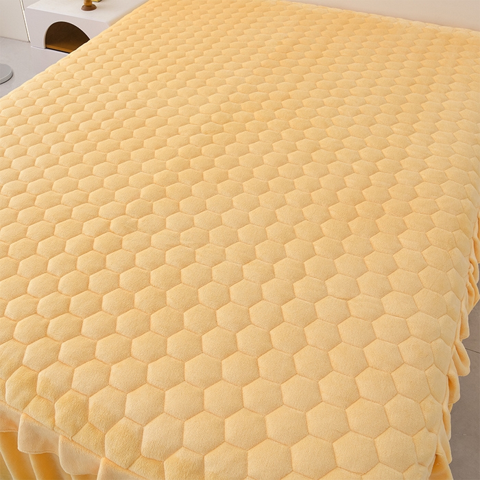 91家纺网 家纺一手货源 找家纺 优家居 2025新款纯色韩版花边牛奶绒夹棉床裙床罩加厚外贸直播 盛世-杏黄