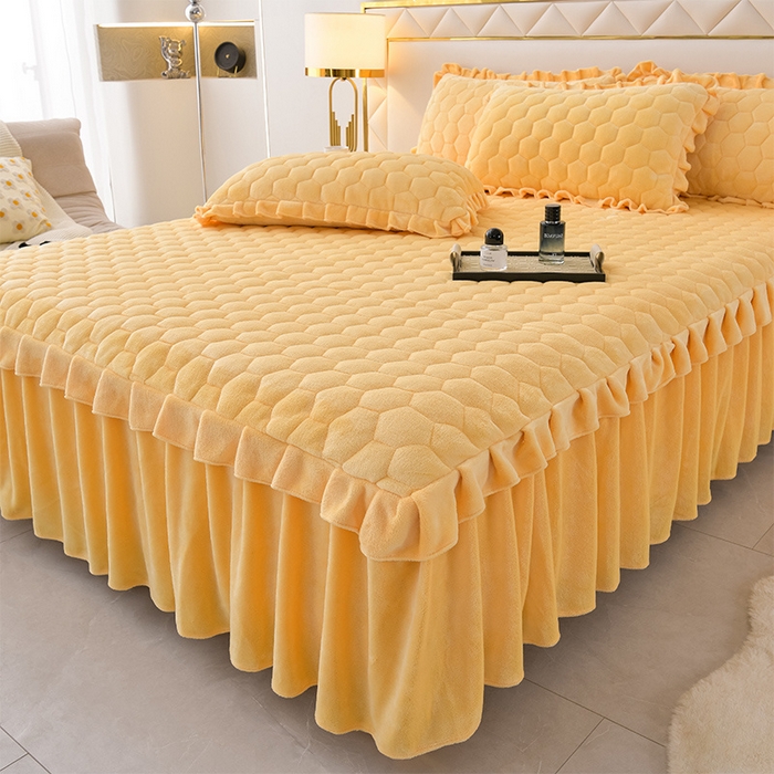 91家纺网 家纺一手货源 找家纺 优家居 2025新款纯色韩版花边牛奶绒夹棉床裙床罩加厚外贸直播 盛世-杏黄