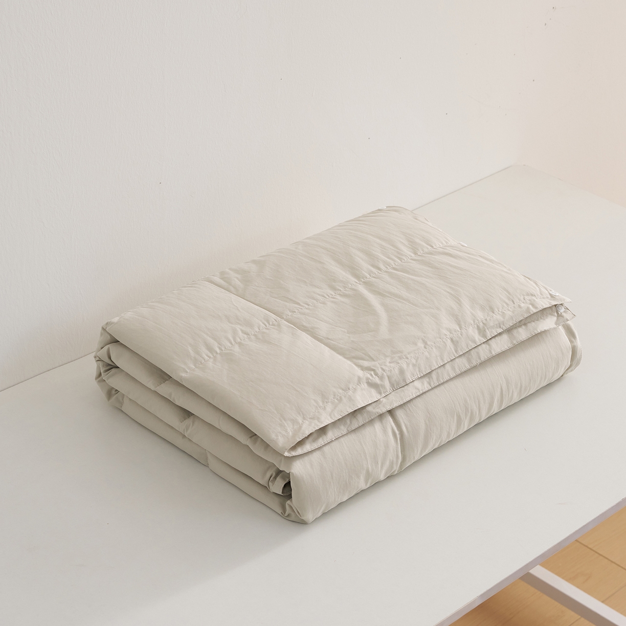 91家纺网 家纺一手货源 找家纺 乐可 2025新款便携多功能鹅绒毯 多功能鹅绒毯-卡其