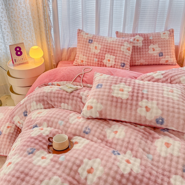 91家纺网 家纺一手货源 找家纺 （总）小叮当家纺仓储工厂店 2025新款印花兔兔绒牛奶绒大泡泡单被套 被套单件