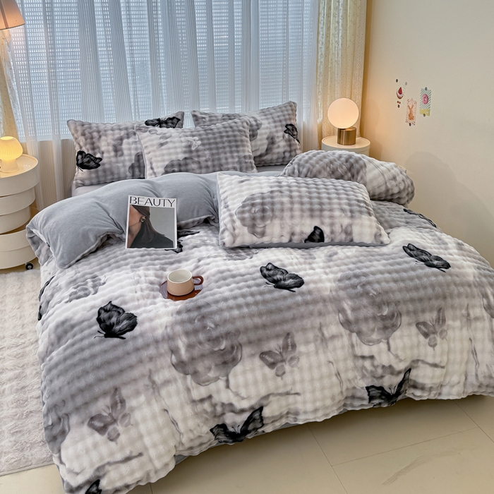 91家纺网 家纺一手货源 找家纺 小叮当家纺仓储工厂店 2025新款印花兔兔绒牛奶绒大泡泡单被套 被套单件 大泡泡-蝶影