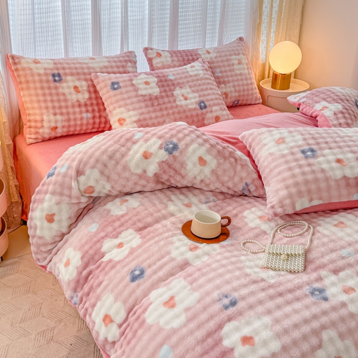 91家纺网 家纺一手货源 找家纺 小叮当家纺仓储工厂店 2025新款印花兔兔绒牛奶绒大泡泡单被套 被套单件 大泡泡-花朵粉