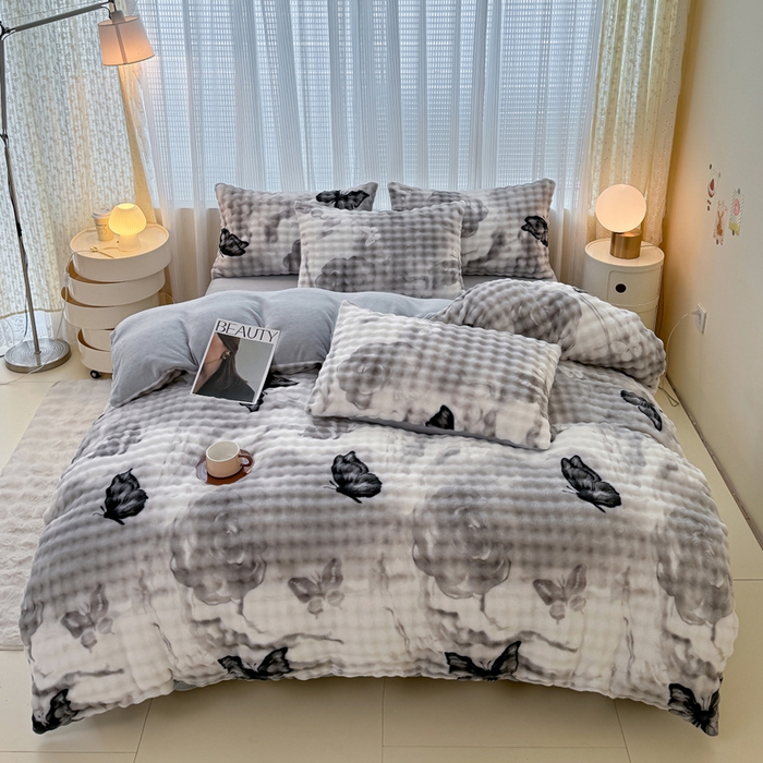 91家纺网 家纺一手货源 找家纺 小叮当家纺仓储工厂店 2025新款印花兔兔绒牛奶绒大泡泡单被套 被套单件 大泡泡-蝶影