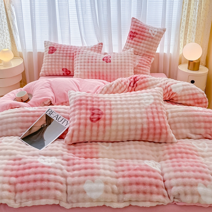 91家纺网 家纺一手货源 找家纺 小叮当家纺仓储工厂店 2025新款印花兔兔绒牛奶绒大泡泡单被套 被套单件 大泡泡-爱心粉