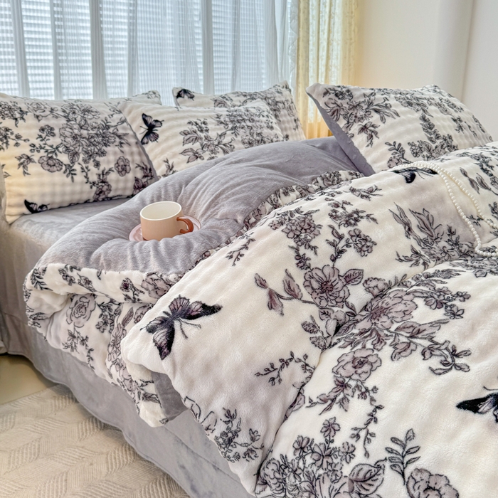 91家纺网 家纺一手货源 找家纺 小叮当家纺仓储工厂店 2025新款印花兔兔绒牛奶绒大泡泡单被套 被套单件 大泡泡-蝶梦花