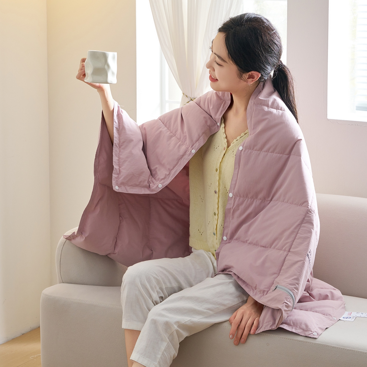 91家纺网 家纺一手货源 找家纺 乐可 2025新款便携多功能鹅绒毯 多功能鹅绒毯-粉