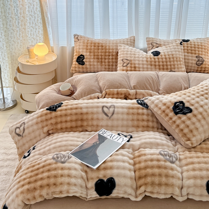 91家纺网 家纺一手货源 找家纺 小叮当家纺仓储工厂店 2025新款印花兔兔绒牛奶绒大泡泡单被套 被套单件 大泡泡-爱心咖