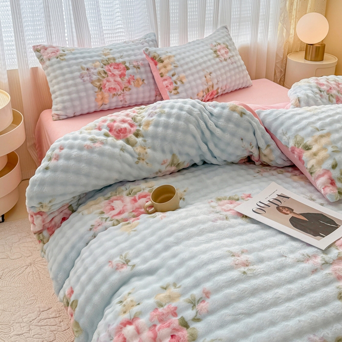 91家纺网 家纺一手货源 找家纺 小叮当家纺仓储工厂店 2025新款印花兔兔绒牛奶绒大泡泡单被套 被套单件 大泡泡-花田