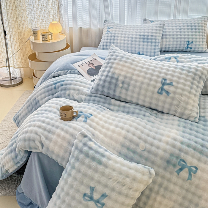 91家纺网 家纺一手货源 找家纺 小叮当家纺仓储工厂店 2025新款印花兔兔绒牛奶绒大泡泡单被套 被套单件 大泡泡-蝴蝶结蓝色