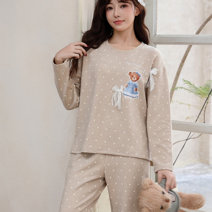 91家纺网 家纺一手货源 找家纺 洛兰沙家居馆 2025新款德绒绵竹加厚300克女款睡衣（圆领款） 259511-1