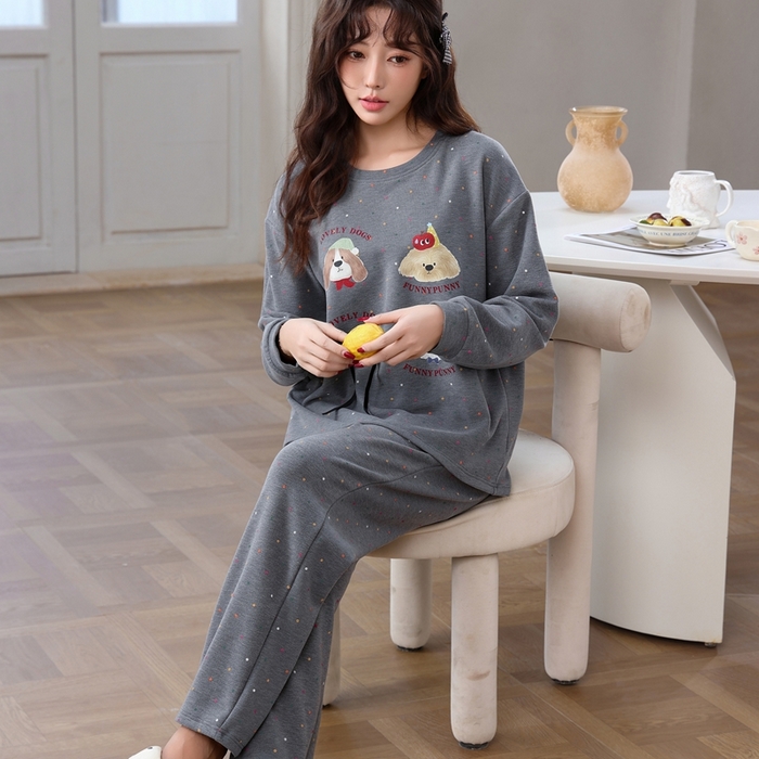 91家纺网 家纺一手货源 找家纺 洛兰沙家居馆 2025新款德绒绵竹加厚300克女款睡衣（圆领款） 259512-1